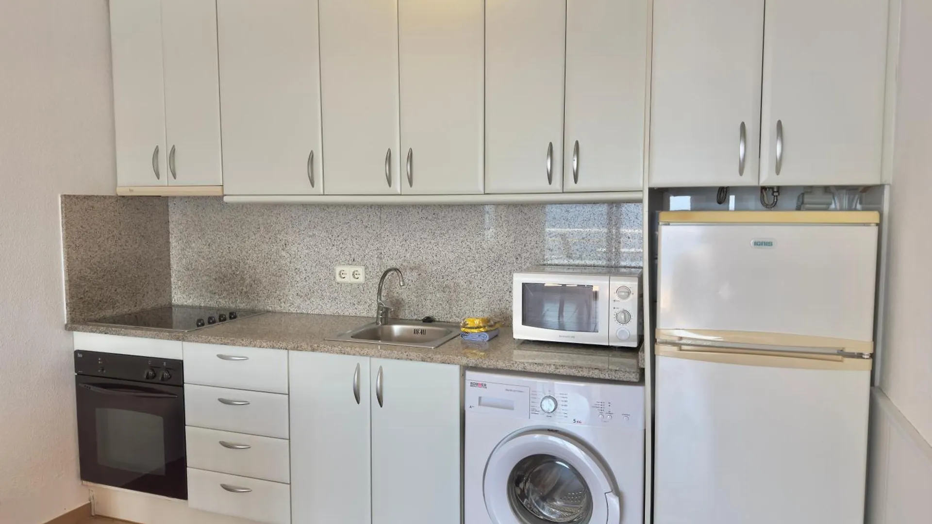Apartmán Marina 3 Roses